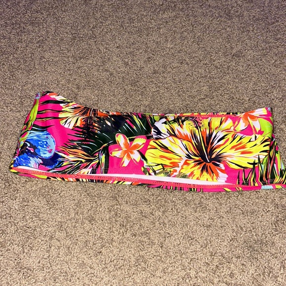 bathing suit top - Picture 2 of 2